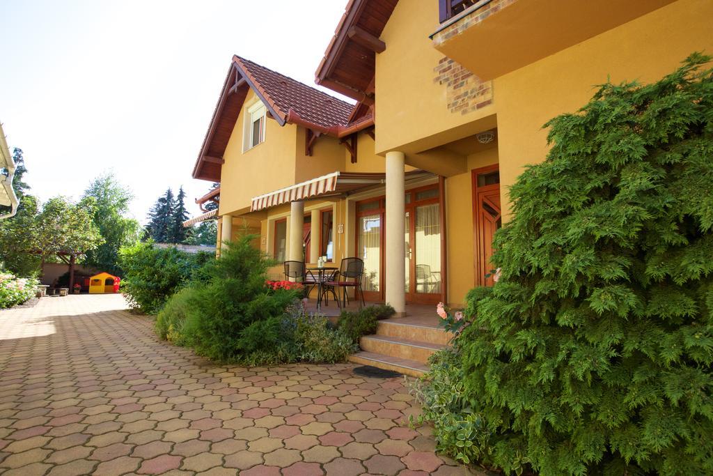 Royal Apartman Hajdúszoboszló Esterno foto