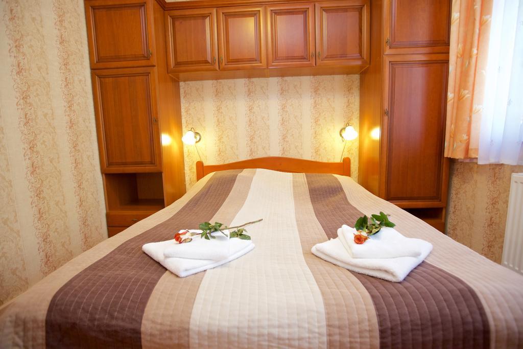 Royal Apartman Hajdúszoboszló Esterno foto